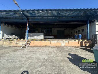 Ev.č. 03229 Pronájem komerčního prostoru 1800 m² v průmyslov