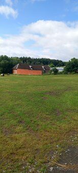 Sell agricultural property in quiet rural location in village 