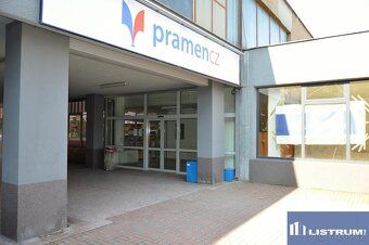 We offer for rent commercial space in Český Těšín on street