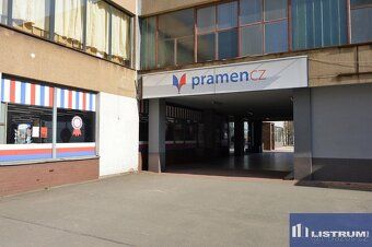 We offer for rent commercial space in Český Těšín on street