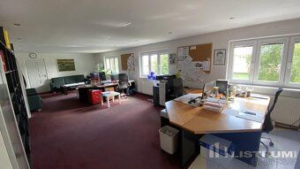 We offer for rent a set of non-residential premises consisting of storage spaces, offices…