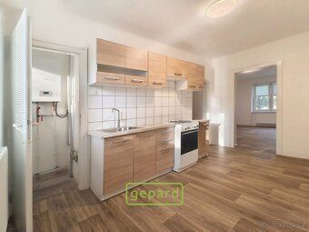 Nabízíme k prodeji světlý byt o dispozici 2+1, 60 m² v žádan