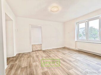 Nabízíme k prodeji světlý byt o dispozici 2+1, 60 m² v žádan