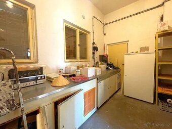 In exclusive representation of the owner we offer for sale a public amenity facility located…