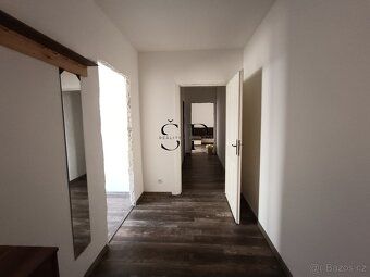 We offer for rent a very bright and cozy apartment of 4+1 room layout and floor area of 64 m²…