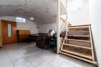 Prodej menšího RD s hospodářskou částí, venkovská stavba do 