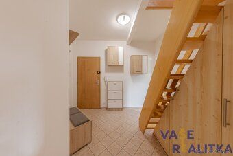 I am exclusively offering for sale an exceptionally spacious duplex apartment of 5+kk layout…