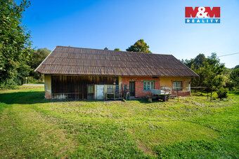 Nabízíme k prodeji samostatně stojící rodinný dům v klidné č