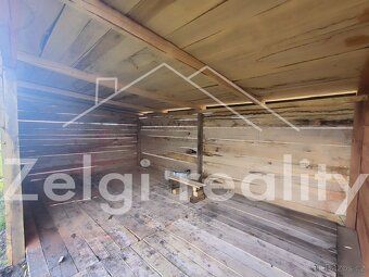 We offer for sale an integrated, fully productive fruit complex
