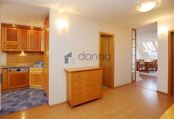 Nabízíme k pronájmu mezonetový byt 5+kk/T, 175 m2, nacházejí