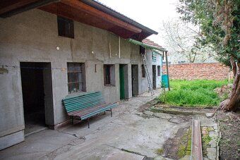 Completely renovated family house 2+1, built-up area including courtyard 206 sqm, living space approx.