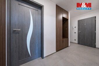 Nabízíme k dlouhodobému pronájmu moderní a kompletně vybaven