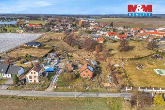 Nabízíme k prodeji pozemek dle územního plánu určený v výsta