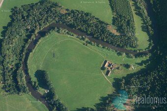 REALDOMUS will mediate the sale of an agricultural homestead on behalf of the owner exclusively