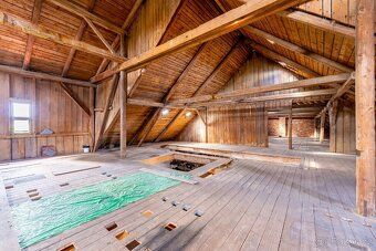 Looking for a unique place with history, soul and potential?