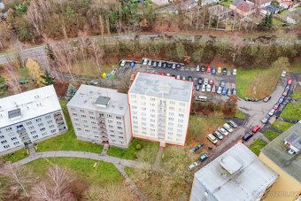 We offer for sale a spacious 3BR apartment in personal ownership