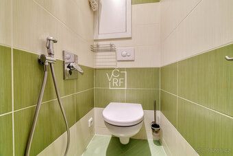 We offer for sale a spacious 3BR apartment in personal ownership