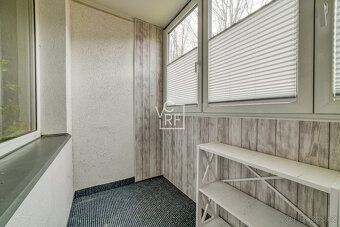 We offer for sale a spacious 3BR apartment in personal ownership
