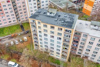 We offer for sale a spacious 3BR apartment in personal ownership