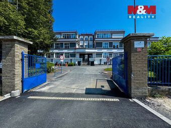 Commercial space for rent in a desirable location
