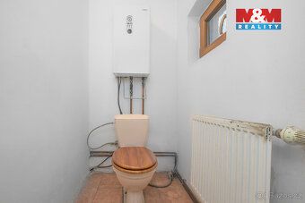 Nabízíme k prodeji objekt pneuservisu u hlavní silnice na ok