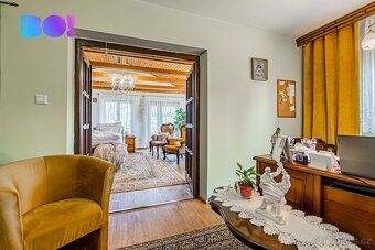 We offer exclusively for sale a spacious family house with usable area of approximately 160…
