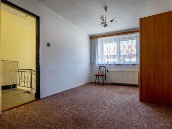On behalf of the owner we offer for sale a family house in the village of Vitčice which is…