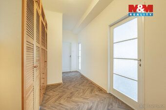 Pronájem prostorného bytu 2+kk (62 m²) po právě dokončené mo