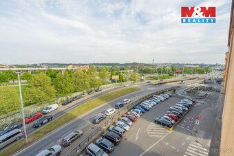 Pronájem prostorného bytu 2+kk (62 m²) po právě dokončené mo