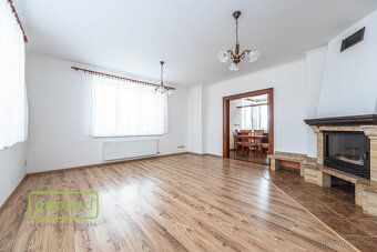 Looking for peaceful family life but also want city within reach?