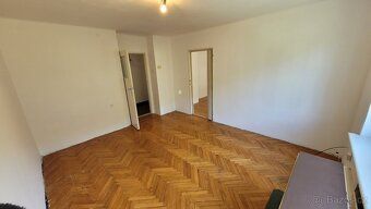Direct owner offers rental of spacious apartment in very desirable location at Příkrá street 3955 in Zlin.