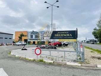 Nabízím k pronájmu venkovní obchodní nebo výstavní plochu o 