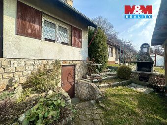 Nabízíme k prodeji zahradu se zděnou chatou, která se nacház