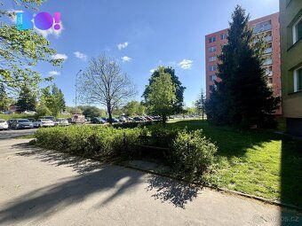 Nabízím Vám k prodeji družstevní byt o dispozici 2+1 a výměř