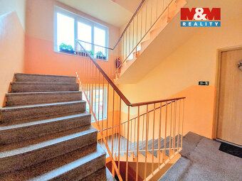 Prodáme světlý příjemný byt 2+1 v podílovém vlastnictví v Bu