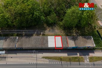 We now offer a spacious garage in the locality of Dobřanská Street in Plzen on Borech.