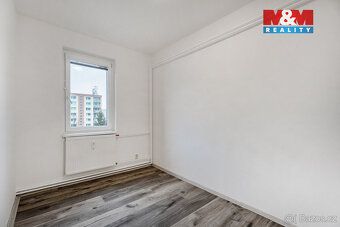 Nabízíme pronájem slunečnného bytu 2+1 42 m2 v 5. patře bez 
