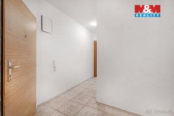 Nabízíme pronájem slunečnného bytu 2+1 42 m2 v 5. patře bez 