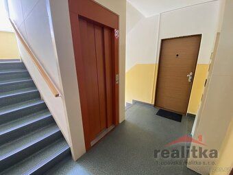 Nabízíme k prodeji světlý byt o dispozici 1+1 a výměře 38 m²