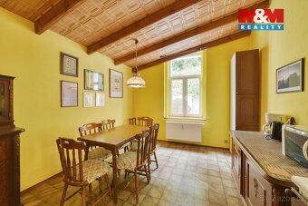 Pronájem bytu 3+1, 67 m2, ve prvním patře renovovaného bytov