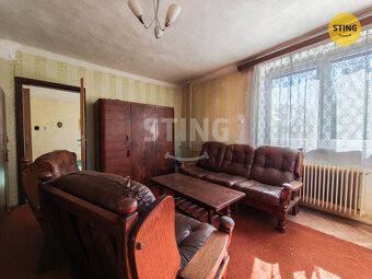 Hledáte dům, který nabízí klidné bydlení s rychlou dostupnos