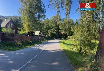 We offer for sale a cozy cottage in the sought-after location of Frydland above Ostrava.