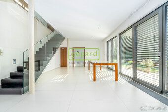 Exclusively we offer for sale a private residence, in close proximity to the forest.