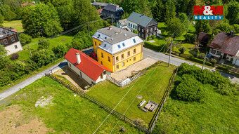 We offer for sale a cozy apartment with an area of 2+kk in a brick house in Děčín city center…