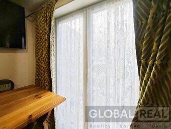 We offer for sale a partially renovated cottage with usable area of 55 sqm on a beautifully…