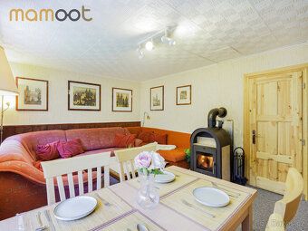 We offer for sale a cozy, fully furnished recreational cottage