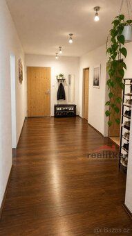 Nabízíme pronájem krásného, velkého bytu 4+kk, 140m2 v Opavě
