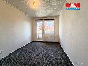Pronájem prostorného bytu 3+1 o užitné ploše 70 m² s lodžií.