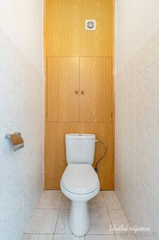 K dlouhodobému podnájmu Vám nabízíme útulný, moderně zařízen