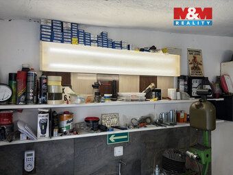 We offer for sale a spacious and equipped garage of size 
